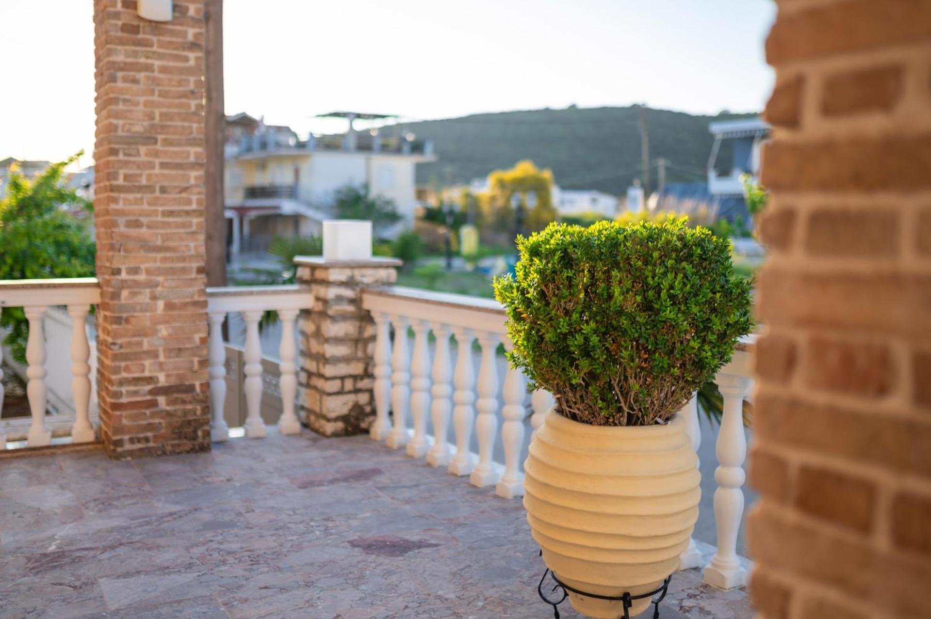 Andreas Aparthotel Ammoudia Exterior photo